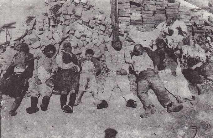 Turkish atrocities at Smyrna, 1922.