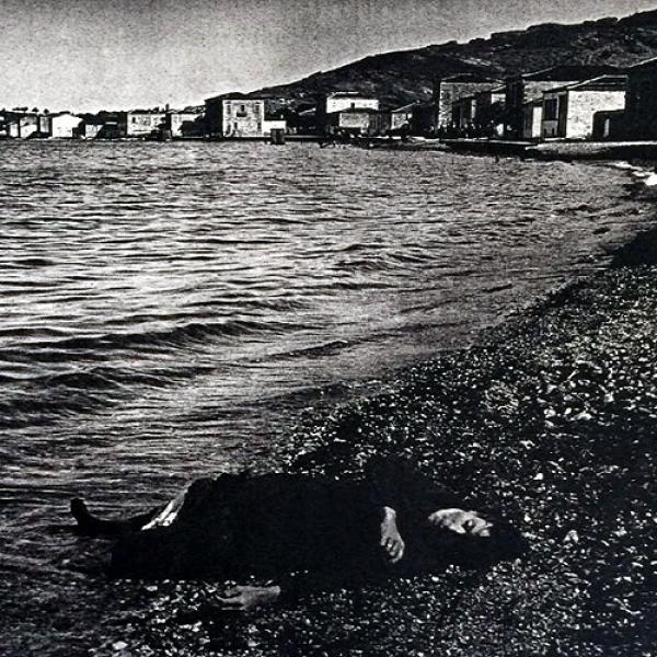 The body of a deceased female, Foça.